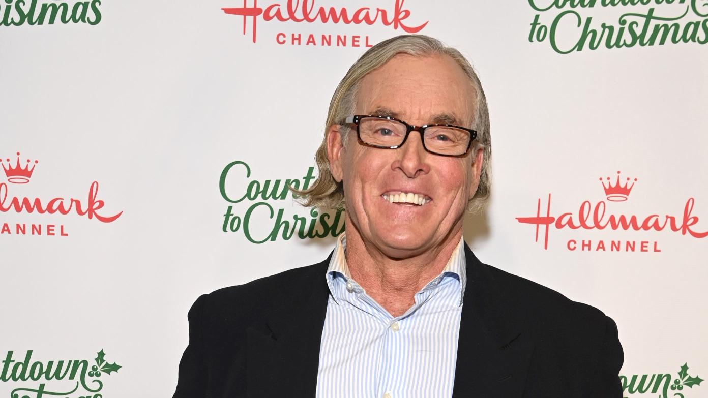 John C. McGinley Returns as Dr. Cox in Scrubs Revival