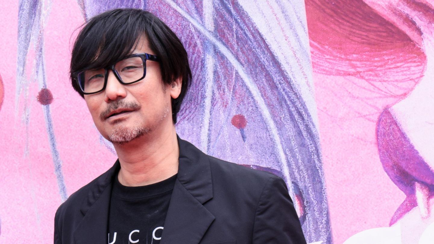 Kojima Responds to Backlash Over Cartoonist Photo Controversy