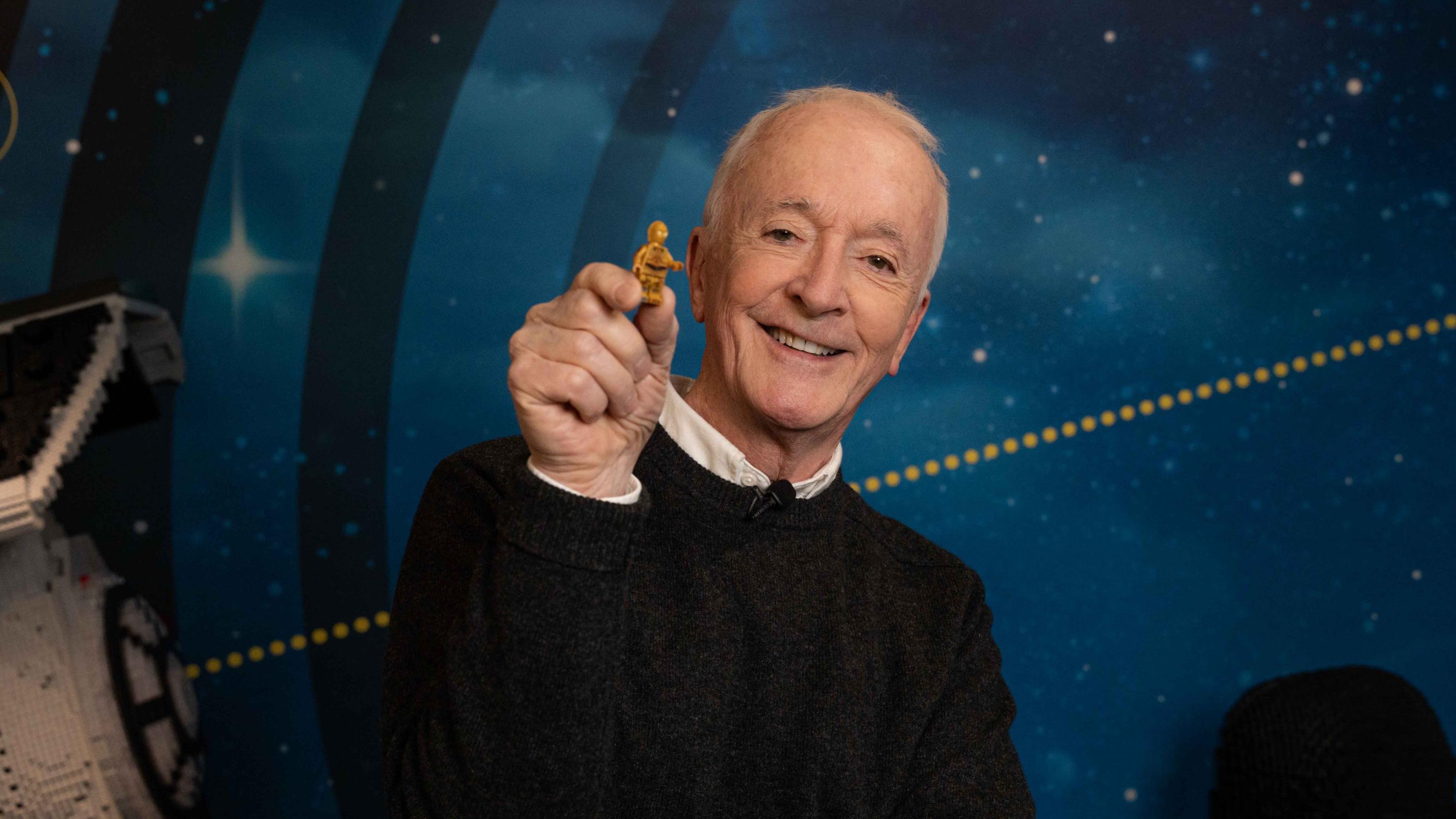 LEGO Reveals 5 New Star Wars Sets Featuring Smart Bricks