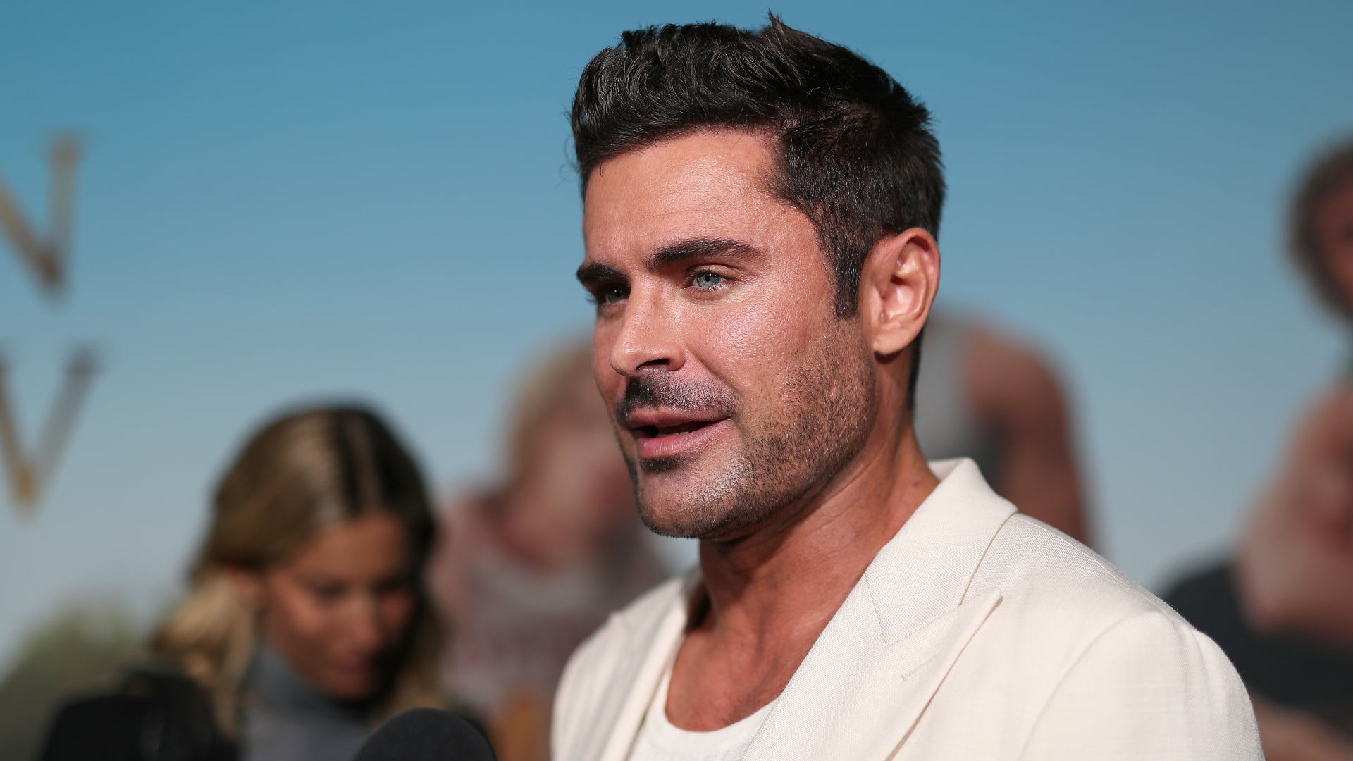 Matthew Perry Wants Zac Efron for Biopic, Zac Feels Honored