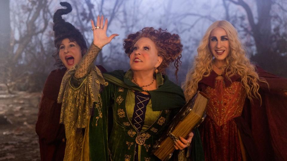 Sarah Jessica Parker Hints at Possible Hocus Pocus 3 Talks