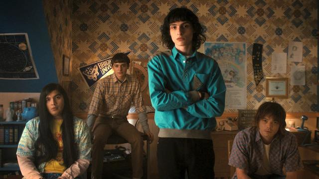 Season 5 of Stranger Things starts; cast unveils photo